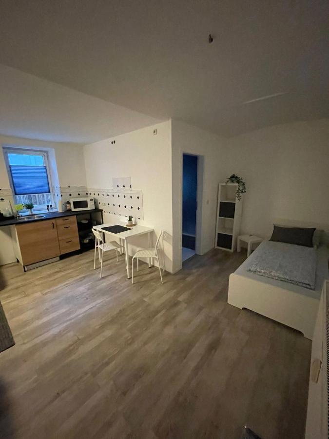 Ruhiges Apartment Im Herzen Von Gera Esterno foto