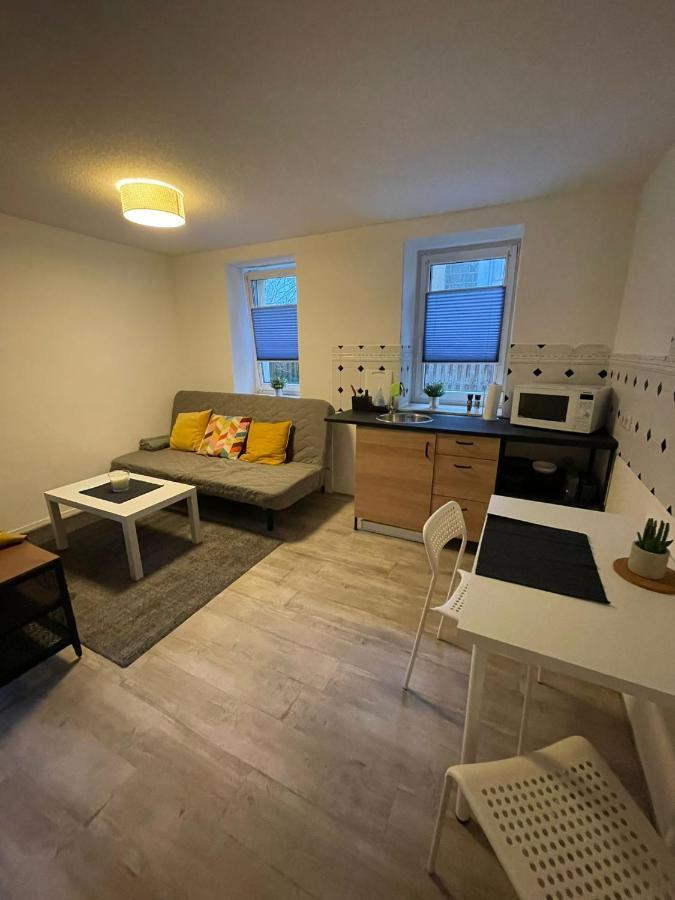 Ruhiges Apartment Im Herzen Von Gera Esterno foto