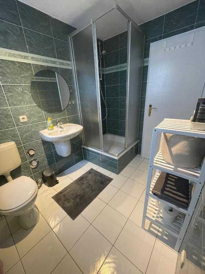 Ruhiges Apartment Im Herzen Von Gera Esterno foto